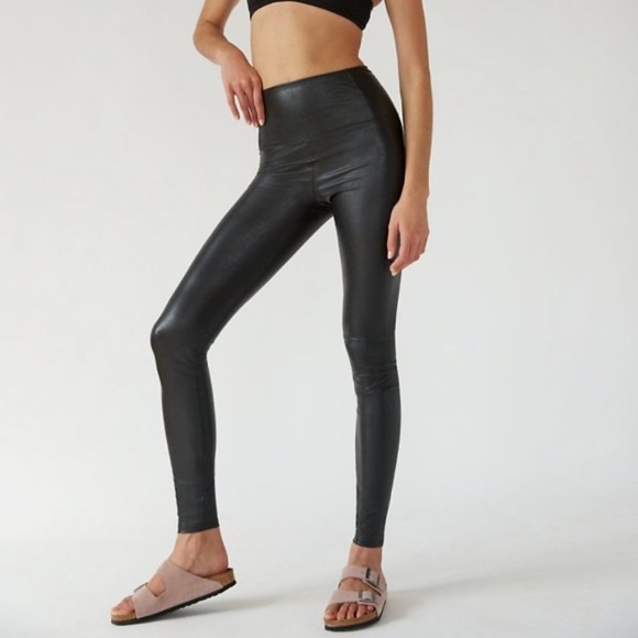Aritzia Wilfred Free Daria faux leather leggings pants, size M